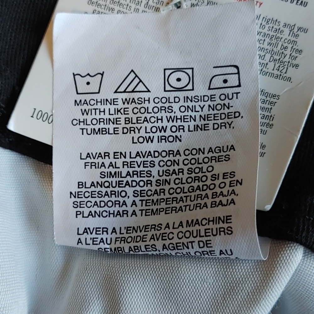 NWT Men's Relaxed Fit Cargo Shorts - Picture 11 of 11